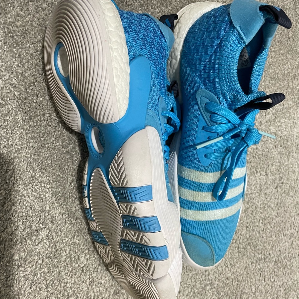 Trae Young shoes